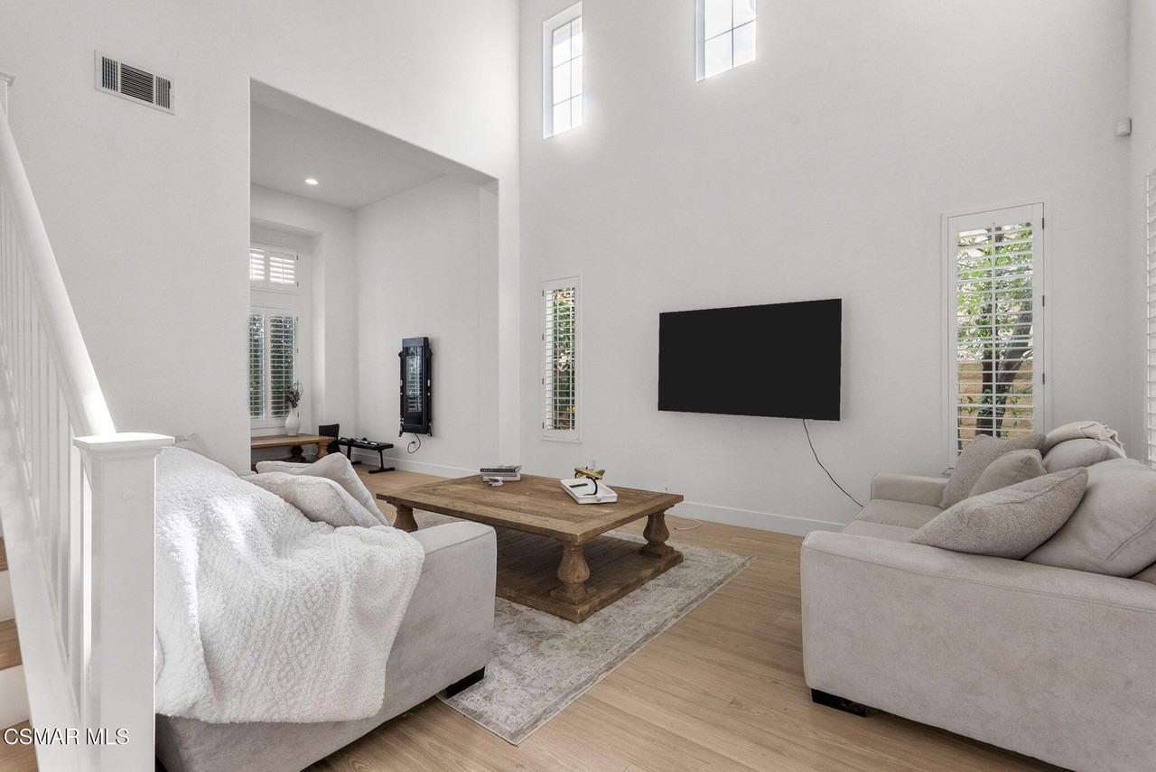 2648 Fallen Leaf Ct - Photo 6 of 42