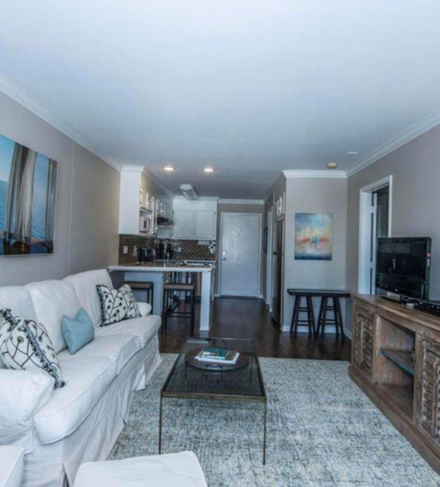 259 E Bay St Apt 9c #9C - Photo 2 of 11