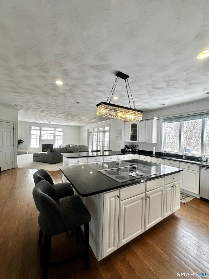 9 Leeward Ln - Photo 2 of 18