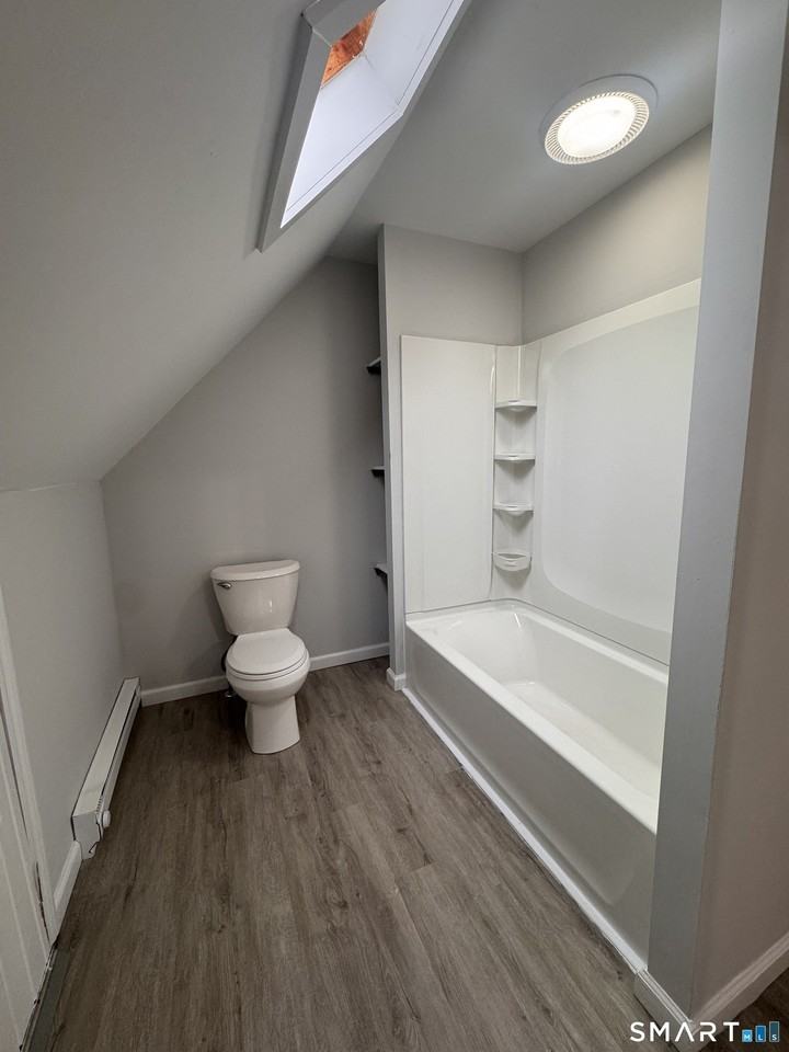 48 Lenox Ave 3rd Fl #3rdFL - Photo 6 of 8