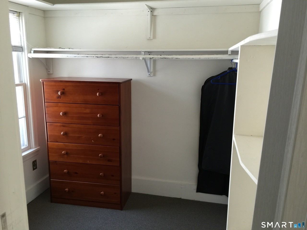 22 Windell Pl - Photo 3 of 8