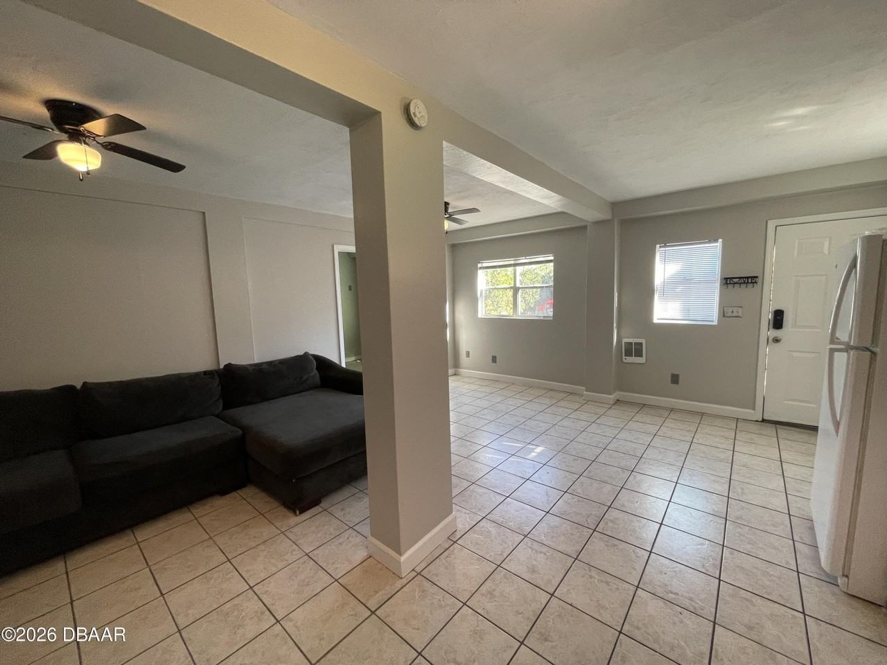 411 N Oleander Ave Unit 3 #3 - Photo 4 of 11