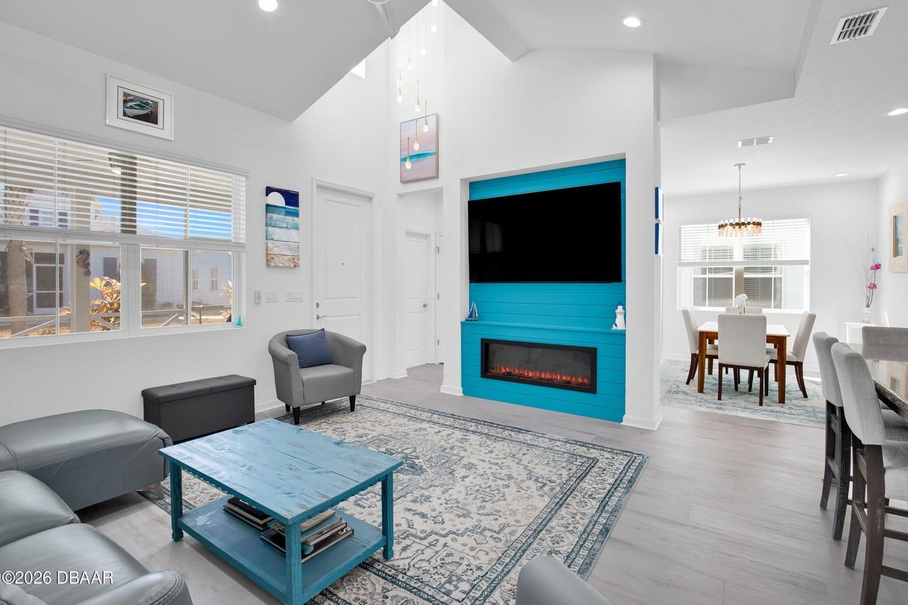 533 Margaritaville Ave - Photo 4 of 43