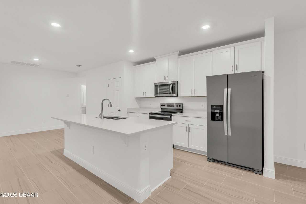 225 Links Terrace Blvd - Photo 2 of 49