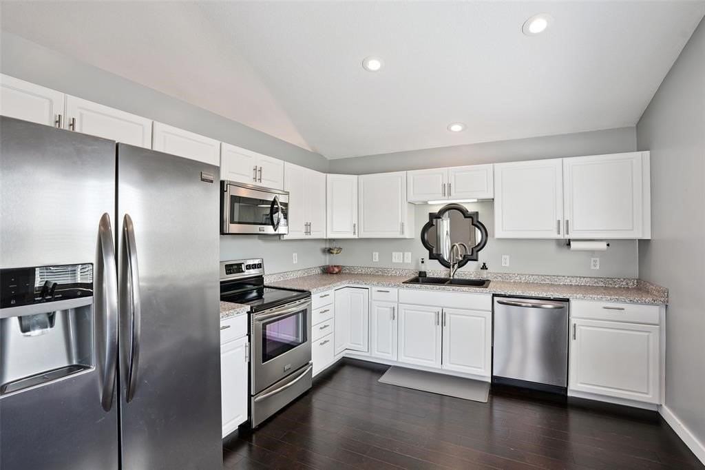 505 Se Pleasant View Dr - Photo 4 of 21