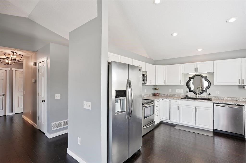 505 Se Pleasant View Dr - Photo 7 of 21