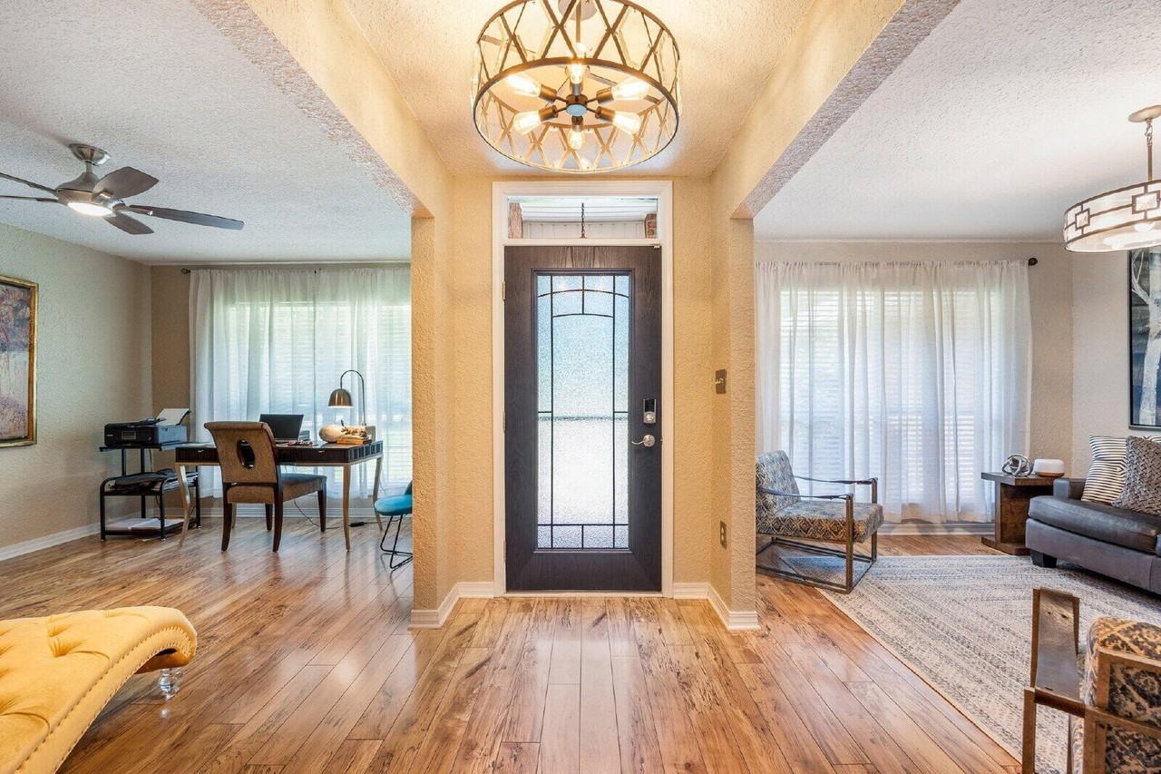 130 W Shipwreck Rd - Photo 6 of 50