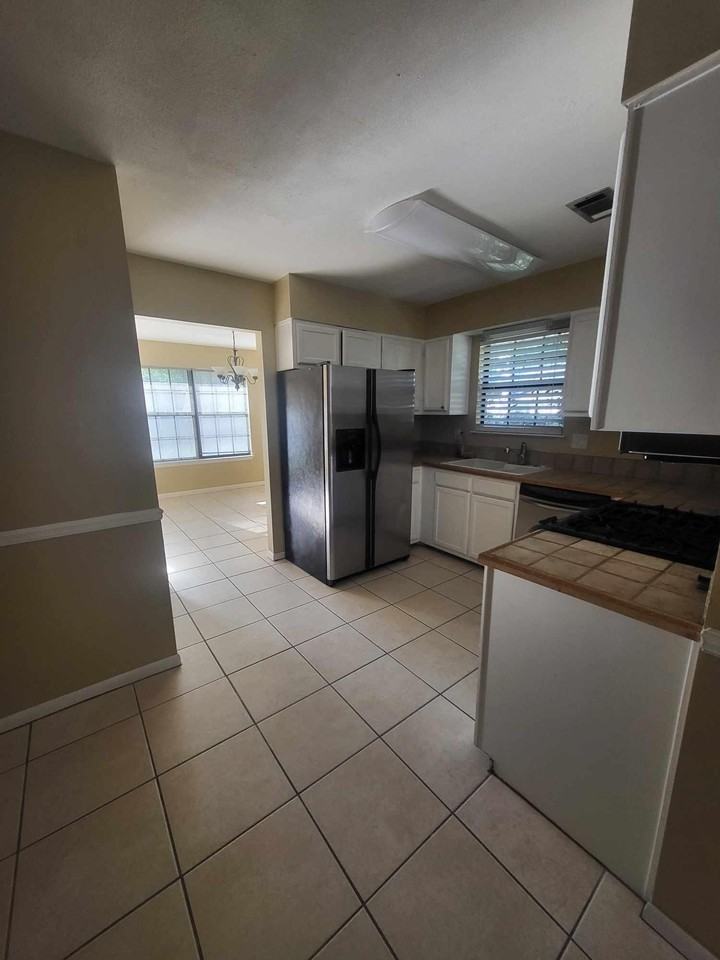 2108 Calle De Castelar - Photo 6 of 17