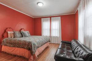 featured image of 2700 Nw 17th St