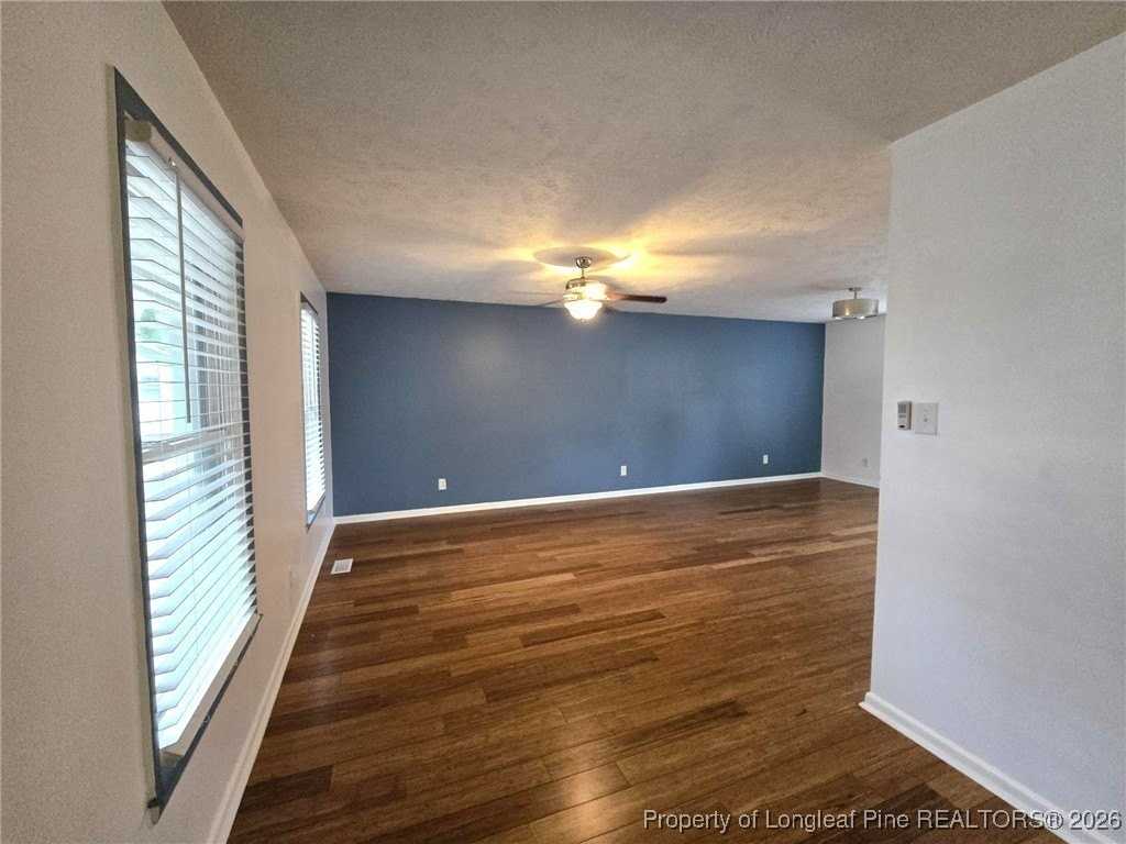 5600 Woodlake Ct - Photo 5 of 39