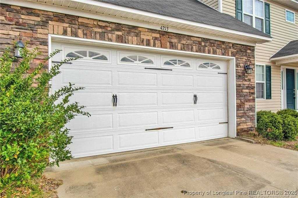 4213 Pleasantburg Dr - Photo 4 of 30