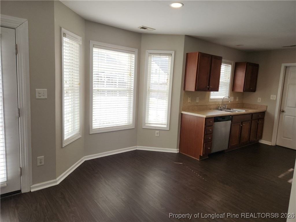 2148 Yellowbrick Rd - Photo 5 of 19