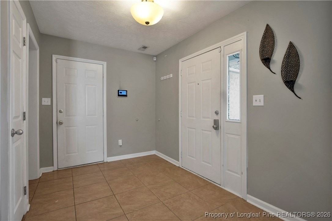 300 Riverwind Dr - Photo 4 of 25