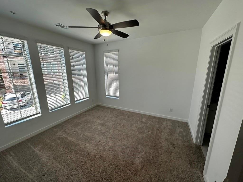 519 Burton Dr - Photo 6 of 28