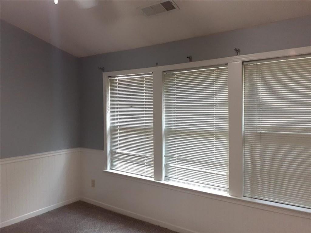 2085 Whitestone Pl - Photo 4 of 9