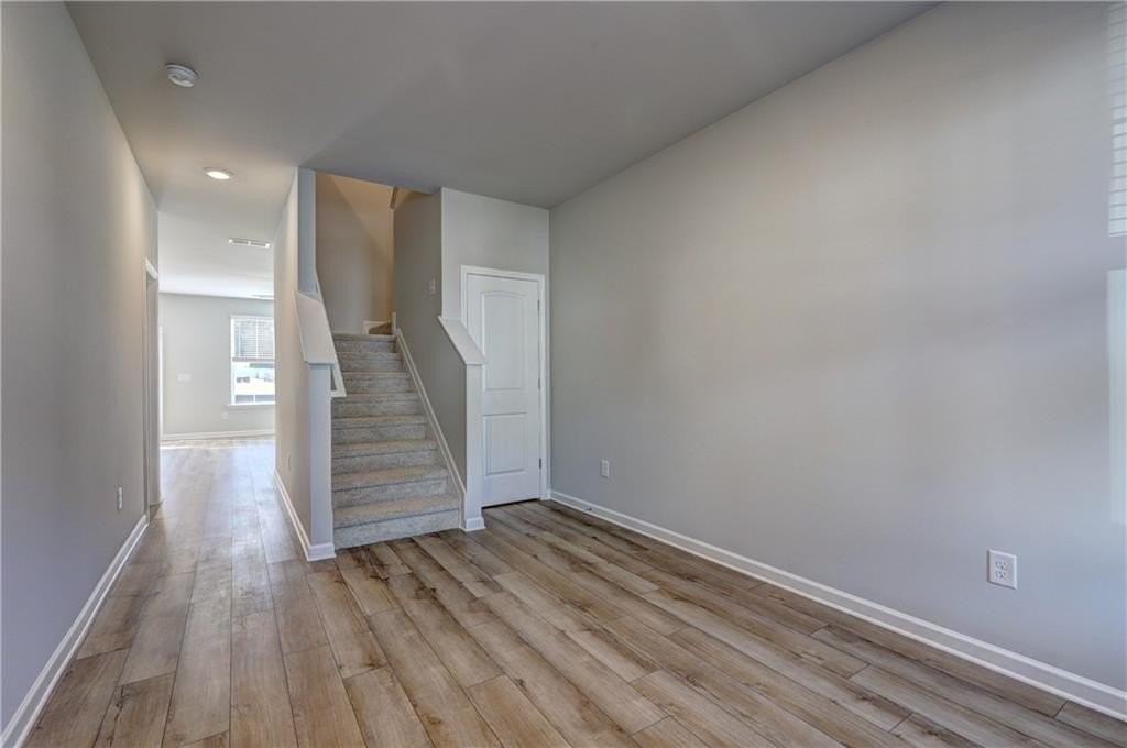 479 Payne Dr - Photo 7 of 36