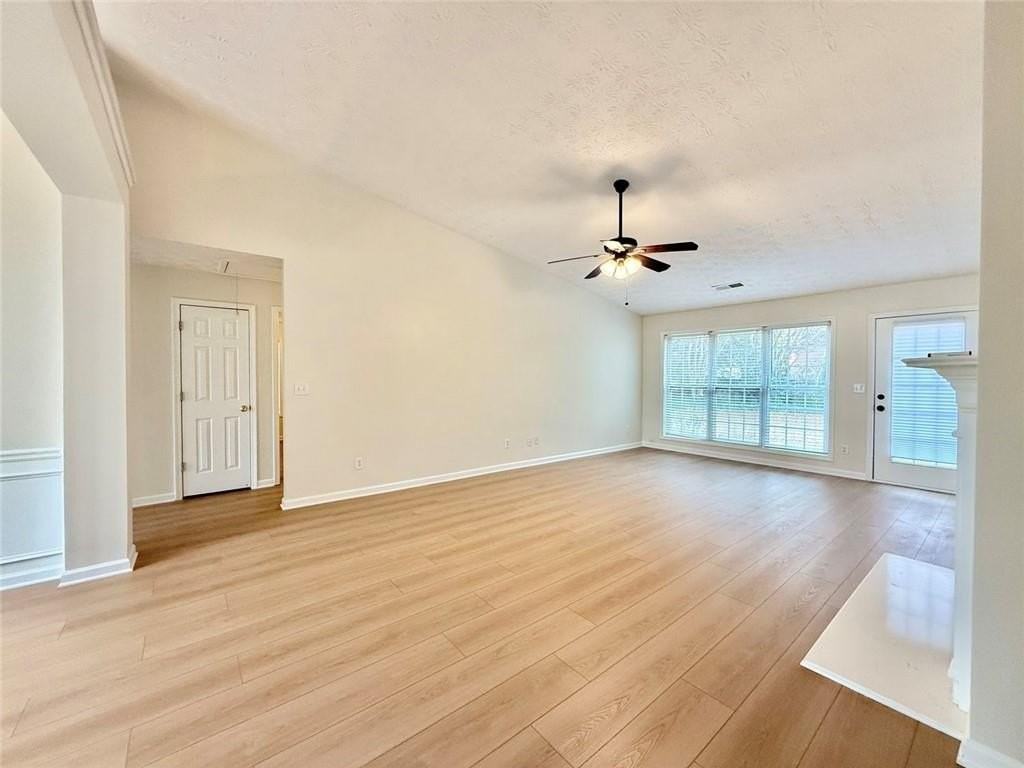 1070 Rafington Dr - Photo 3 of 23