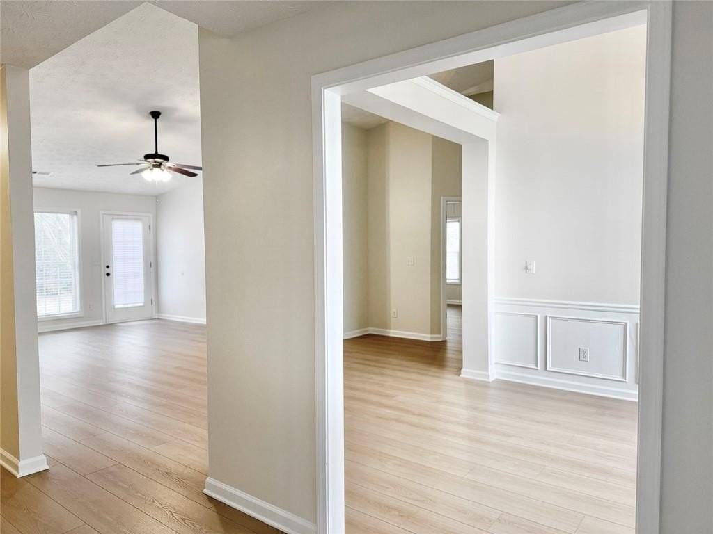 1070 Rafington Dr - Photo 6 of 23