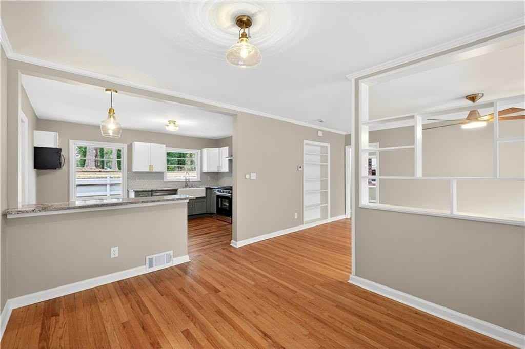 2907 Cloverhurst Dr - Photo 3 of 29