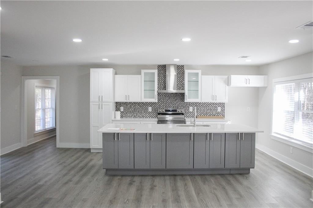 970 Bates Rd - Photo 3 of 15