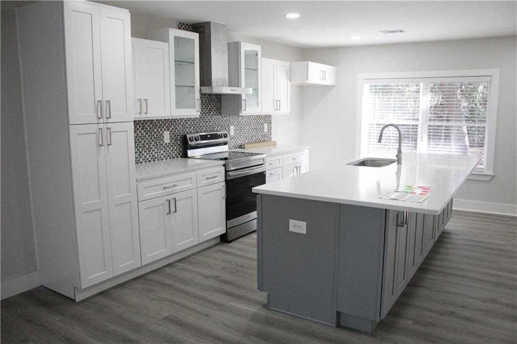 970 Bates Rd - Photo 4 of 15