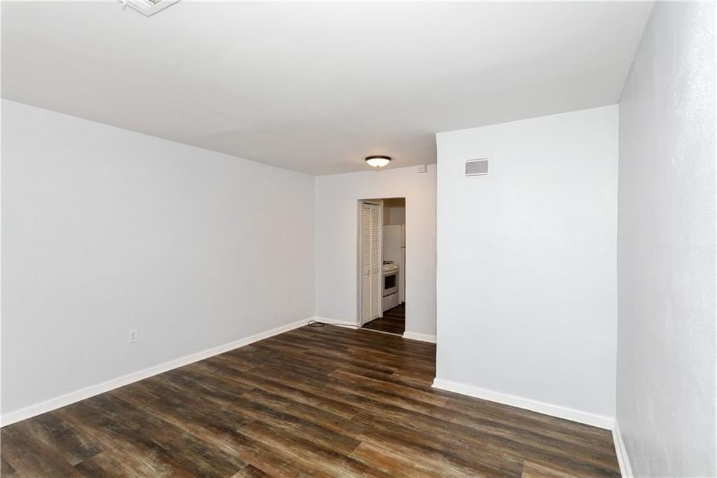 560 Winton Ter Ne Unit 1 #1 - Photo 5 of 21