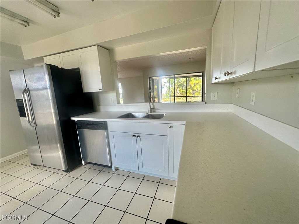 221 Sw 34th Ter - Photo 7 of 21