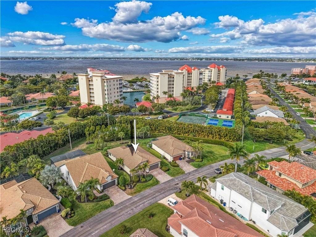 14589 Laguna Dr - Photo 4 of 34