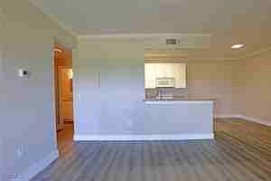 featured image of 11480 Villa Grand #123