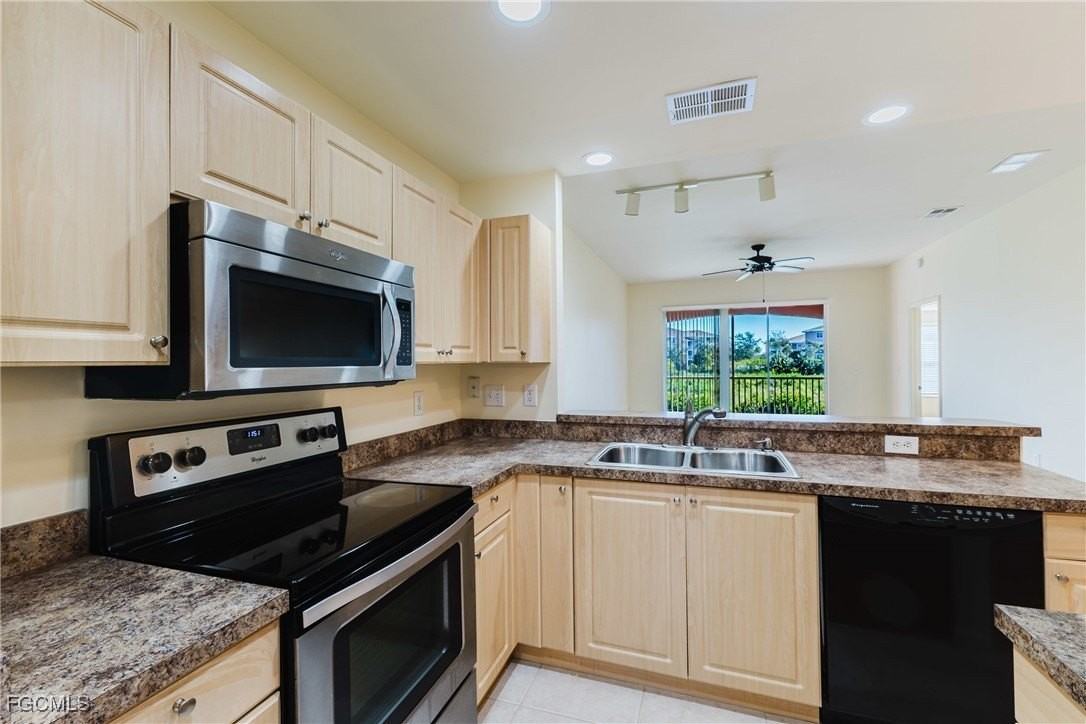 15989 Mandolin Bay Dr #204 - Photo 4 of 43