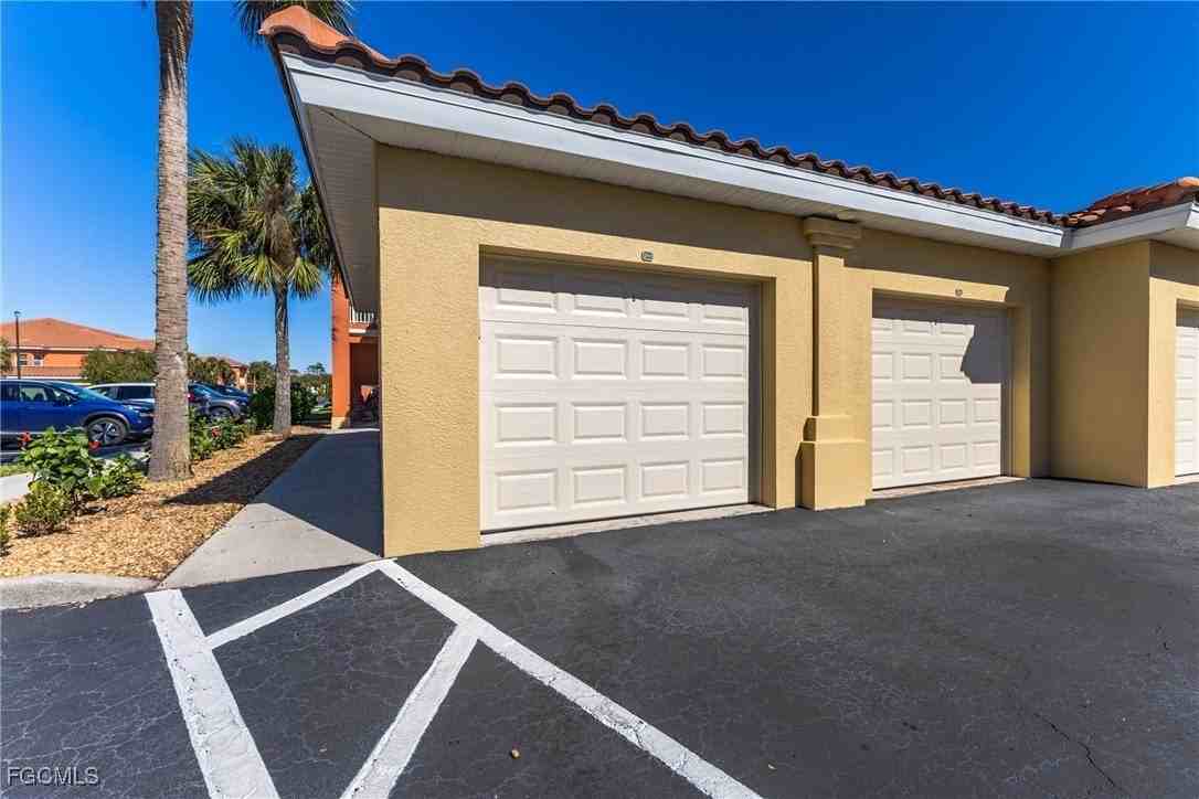 15989 Mandolin Bay Dr #204 - Photo 5 of 43