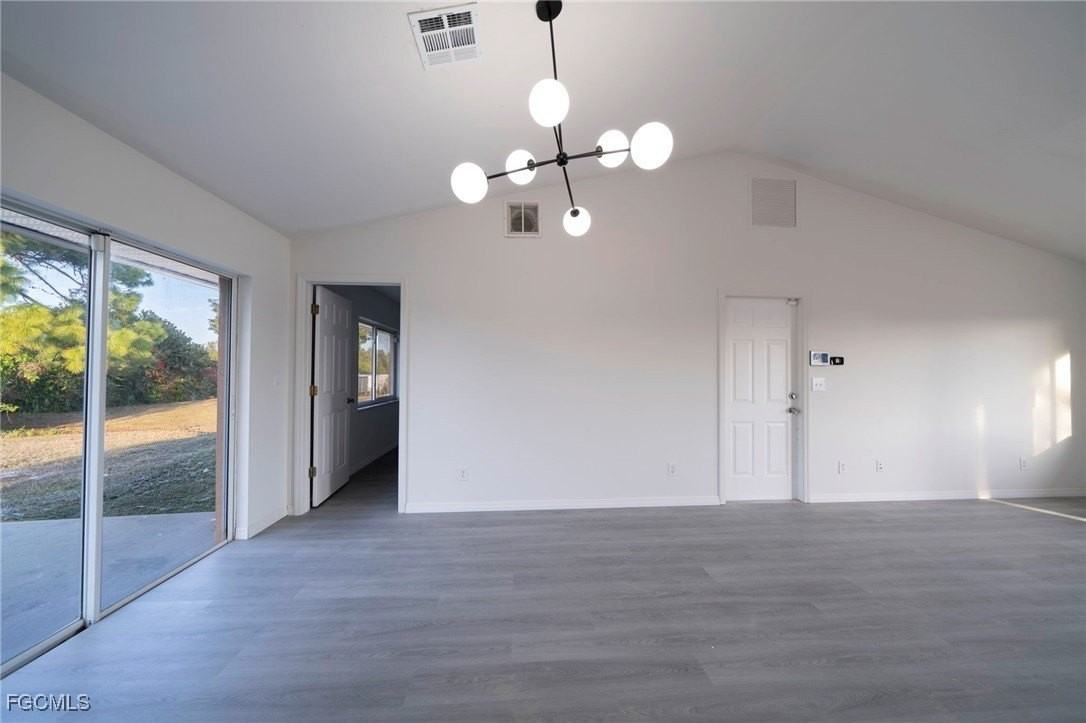 4306 11th St Sw - Photo 7 of 17