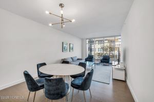 featured image of 30 Melrose Ter #204