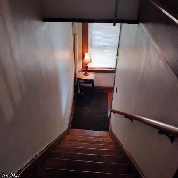 41 Watson Ave - Photo 3 of 13