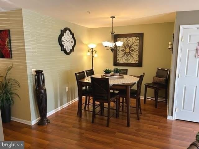 305 Redbud Ln - Photo 5 of 15