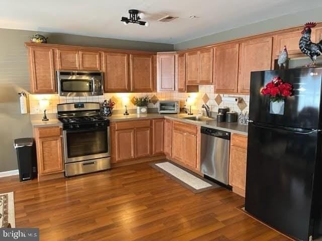 305 Redbud Ln - Photo 6 of 15