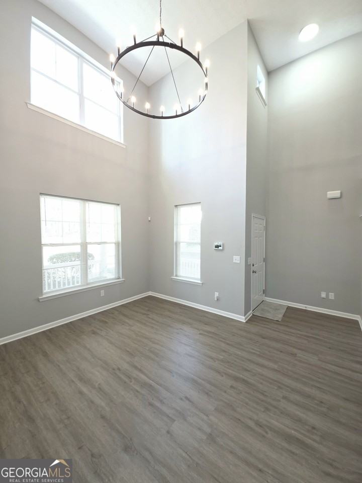 4748 Highpoint Way - Photo 4 of 28