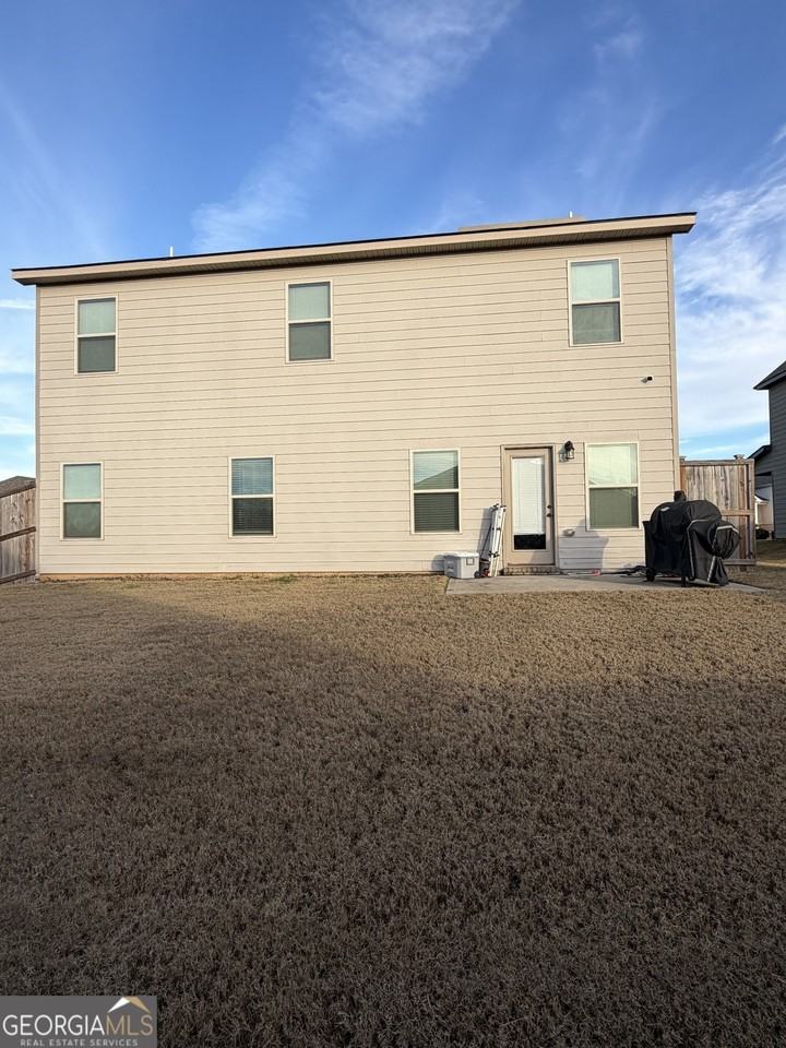 1700 Cadence St - Photo 2 of 2