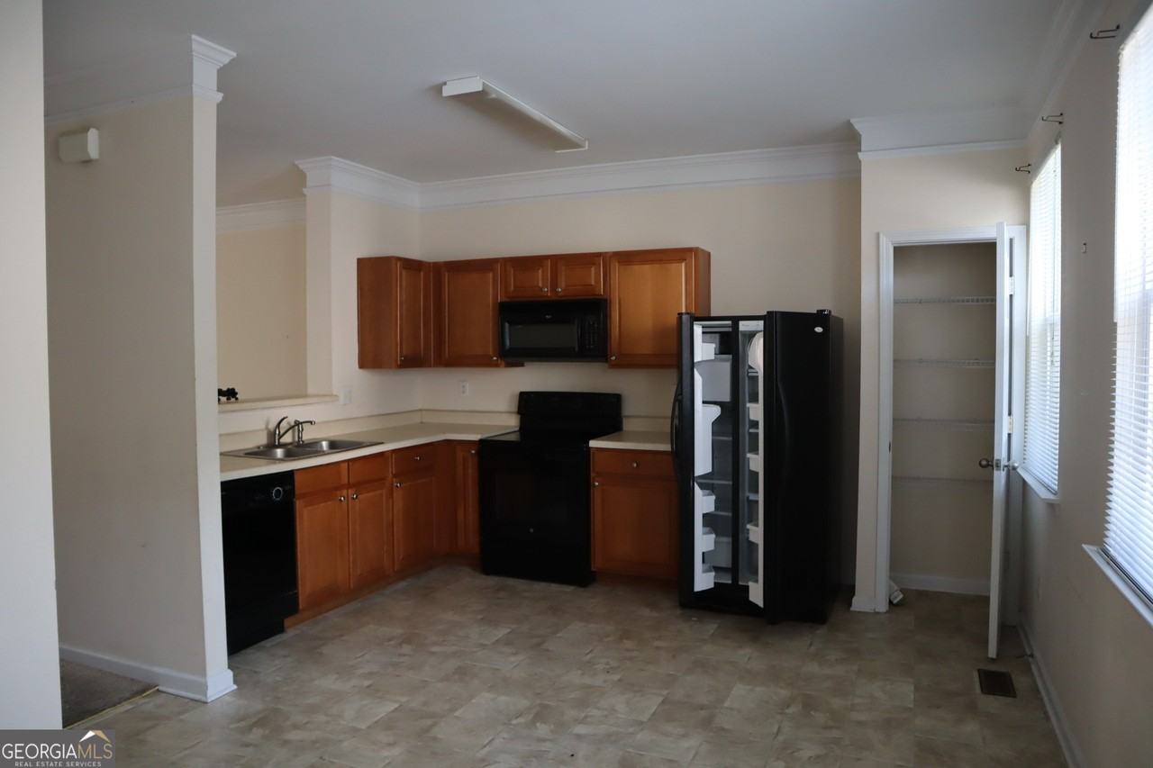 658 Providence Pl Sw - Photo 3 of 5