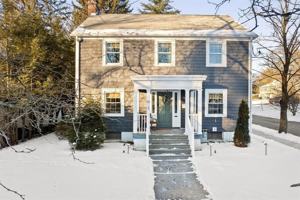 featured image of 13 Chapin St