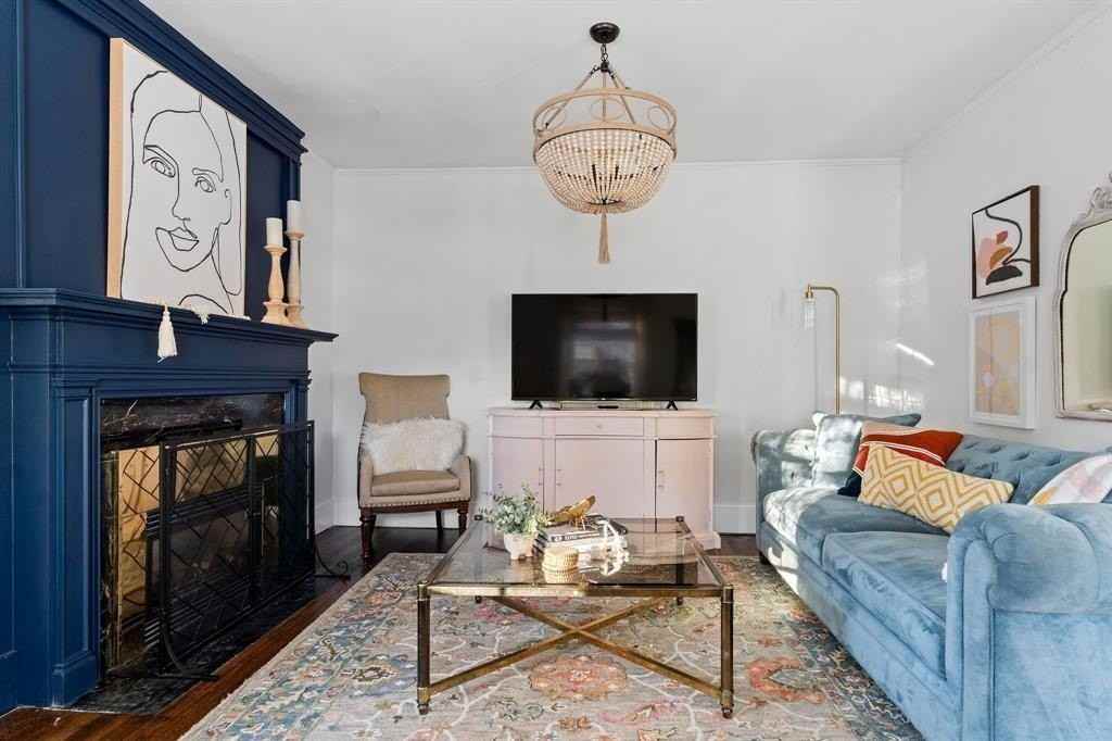 13 Chapin St - Photo 6 of 49