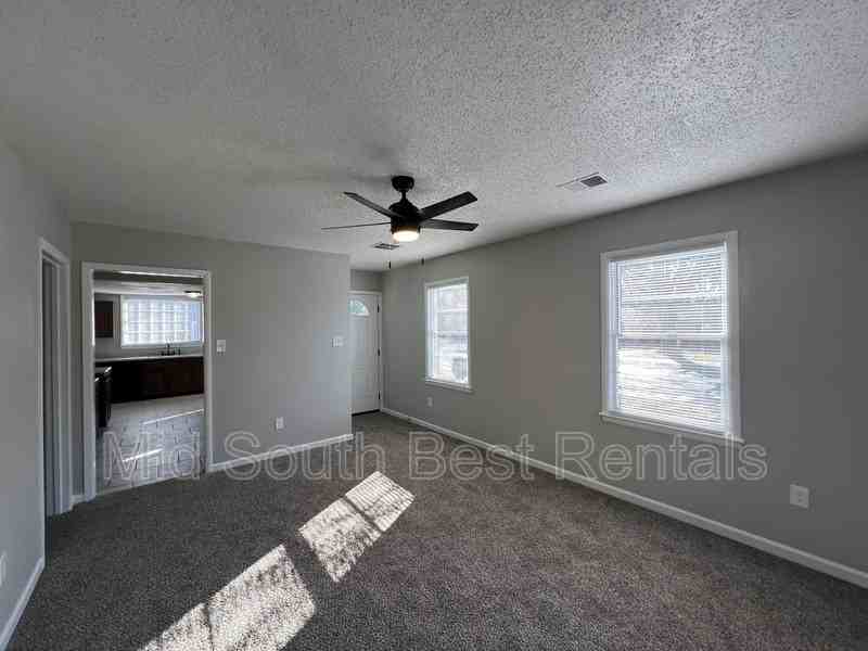 3650 Mcduff Ave - Photo 3 of 12