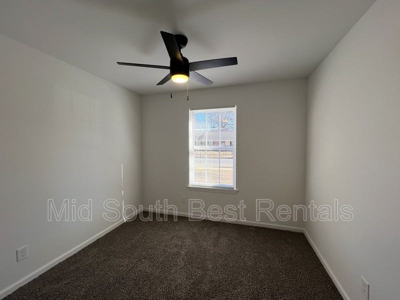 3785 Brookmeade St - Photo 6 of 15