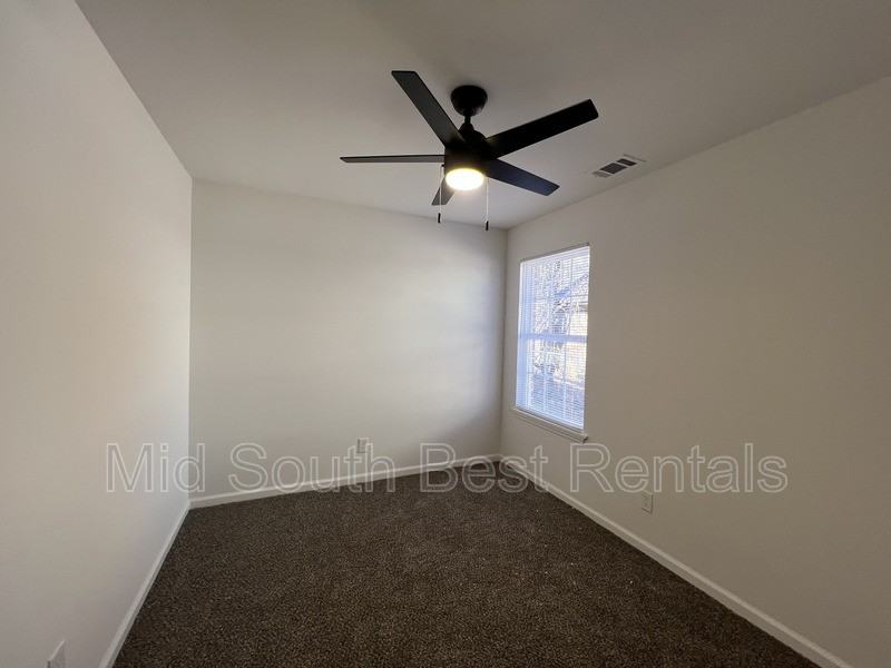 3785 Brookmeade St - Photo 7 of 15