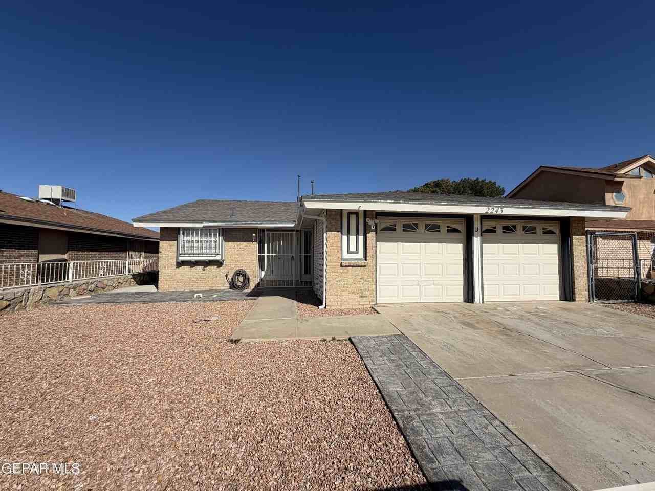 2243 Sea Gull Dr - Photo 3 of 26