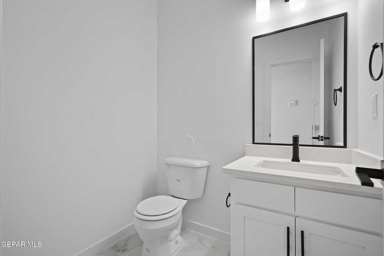 15165 Destination Ave - Photo 6 of 30