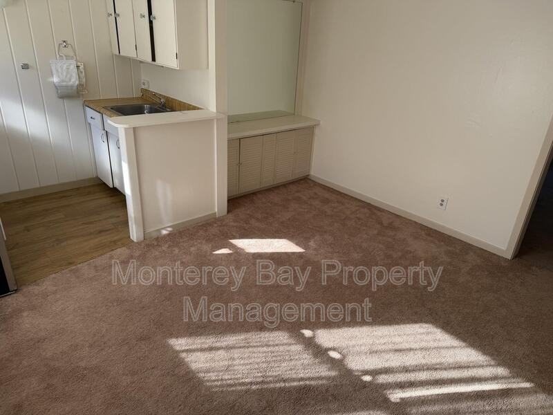 332 Central Ave Apt C - Photo 3 of 14