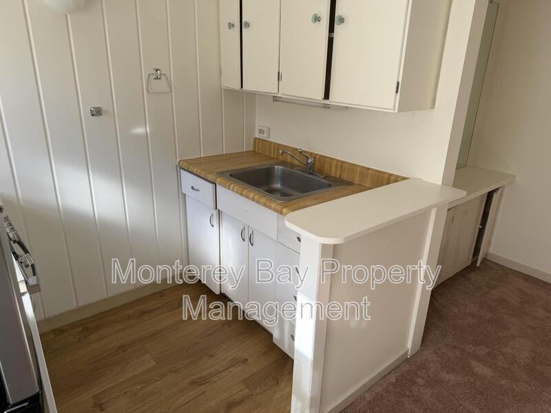 332 Central Ave Apt C - Photo 6 of 14