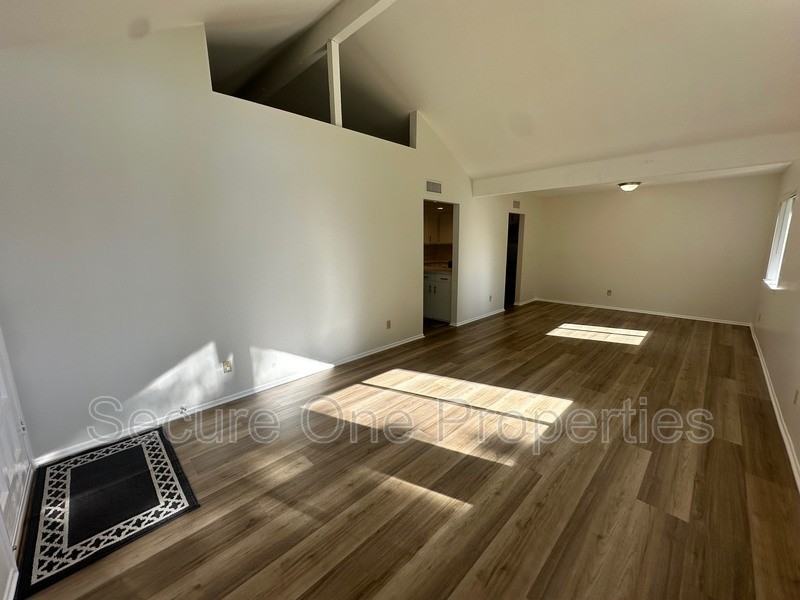 10020 Larwin Ave #1 - Photo 6 of 33