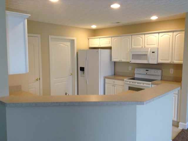 6989 Salon Cir - Photo 3 of 11